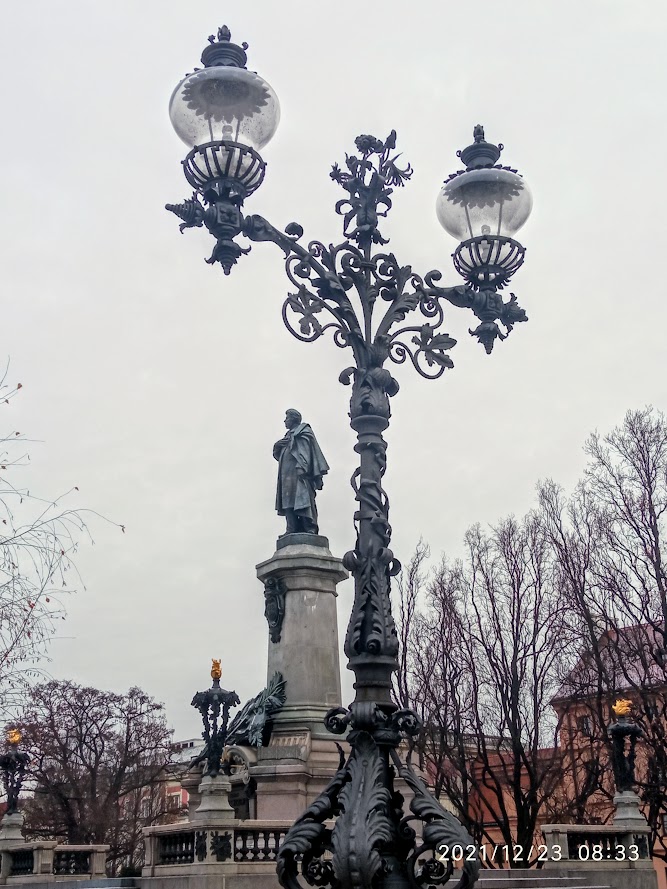 Pomnik Adama Mickiewicza w Warszawie