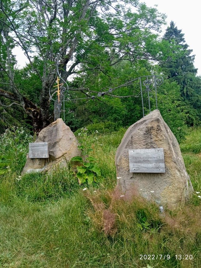 symboliczny grób Jerzego Harasymowicza